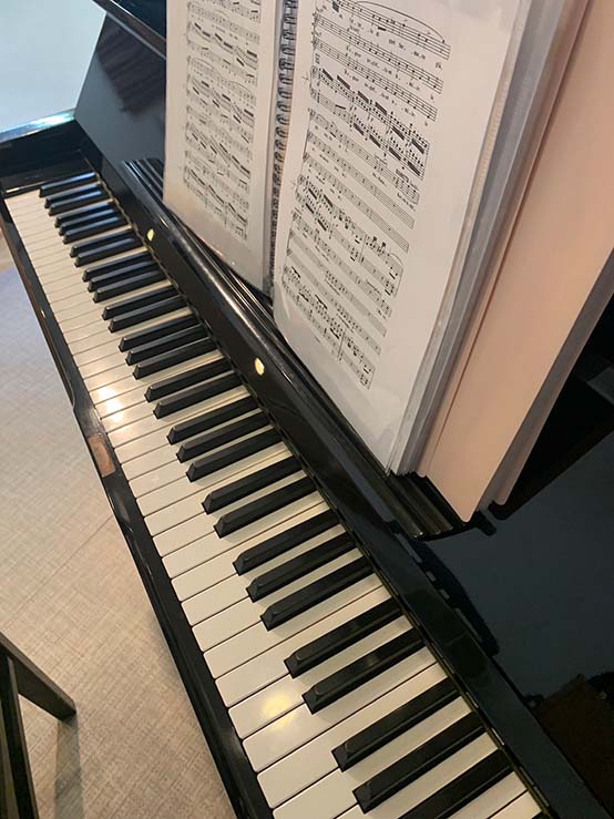 ピアノを演奏させていただくこと。